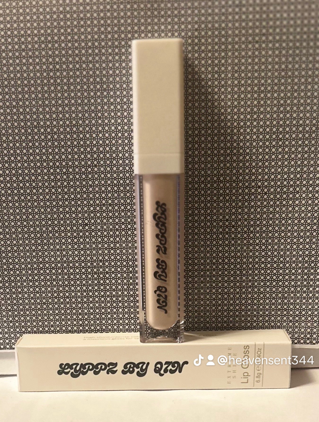 Beige Lip Gloss